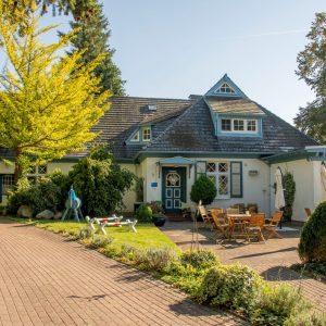 Landhaus_Krummsee_1__c__Kinderhiflfe_eV